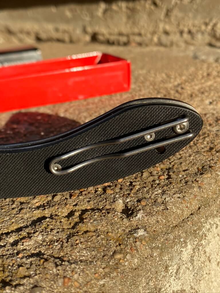 Spyderco ROC picture showing the pocket clip.