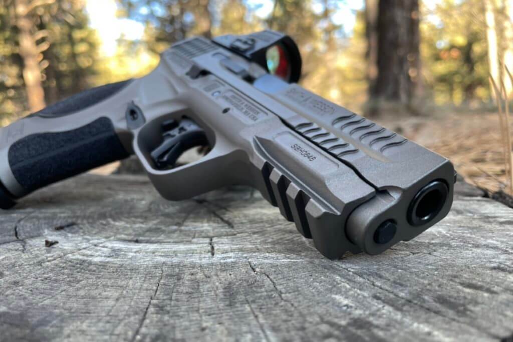 New Pistol Review: Testing the M&P9 M2.0 Metal