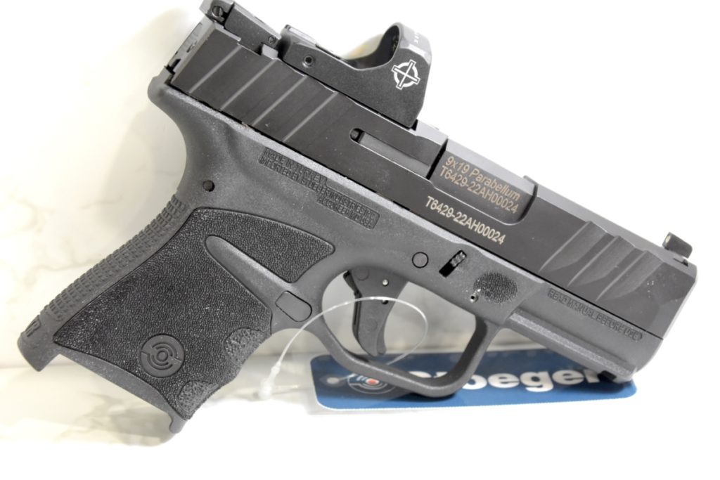 New Affordable Pistol From Stoeger: STR-9MC -- SHOT Show 2023