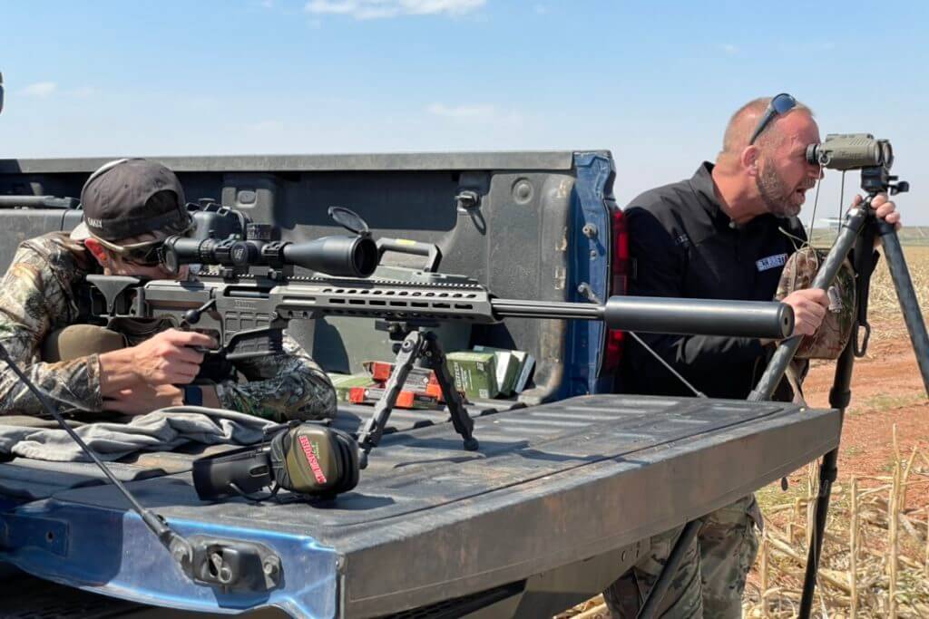Shooting out to 700 yards with the Barrett MRAD with their AM 30 suppressor