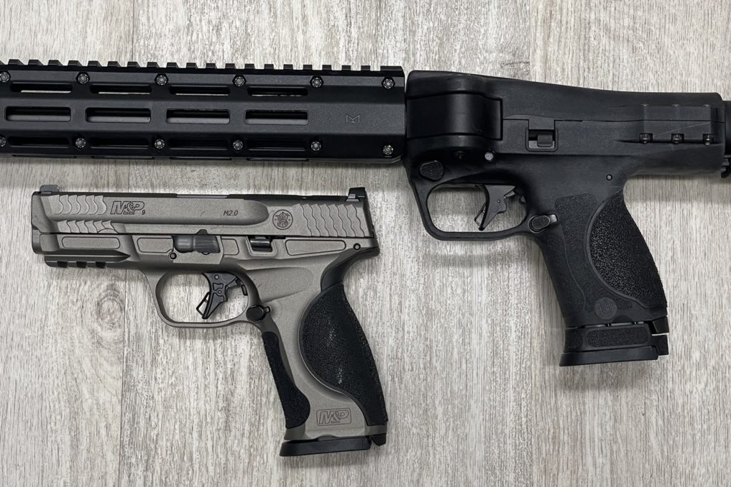 Grip comparison between the M&P M2.0 Metal and the FPC